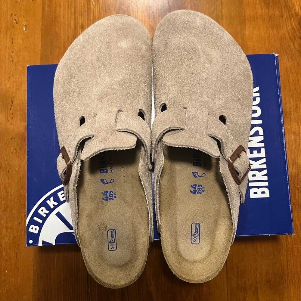 Birkenstock Boston Soft Footbed Suede
Leather Taupe Clog - Size US 11/11.5 EU 44
